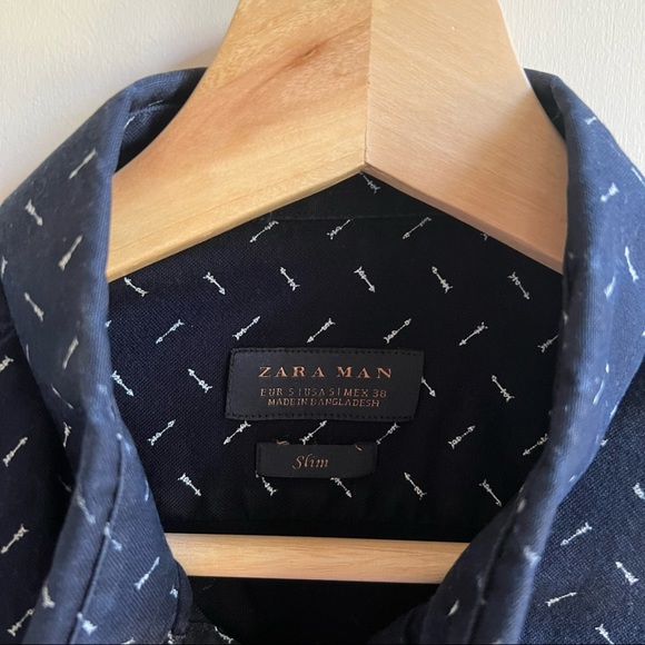 Zara Arrow Button Down in Navy - Picture 3 of 3